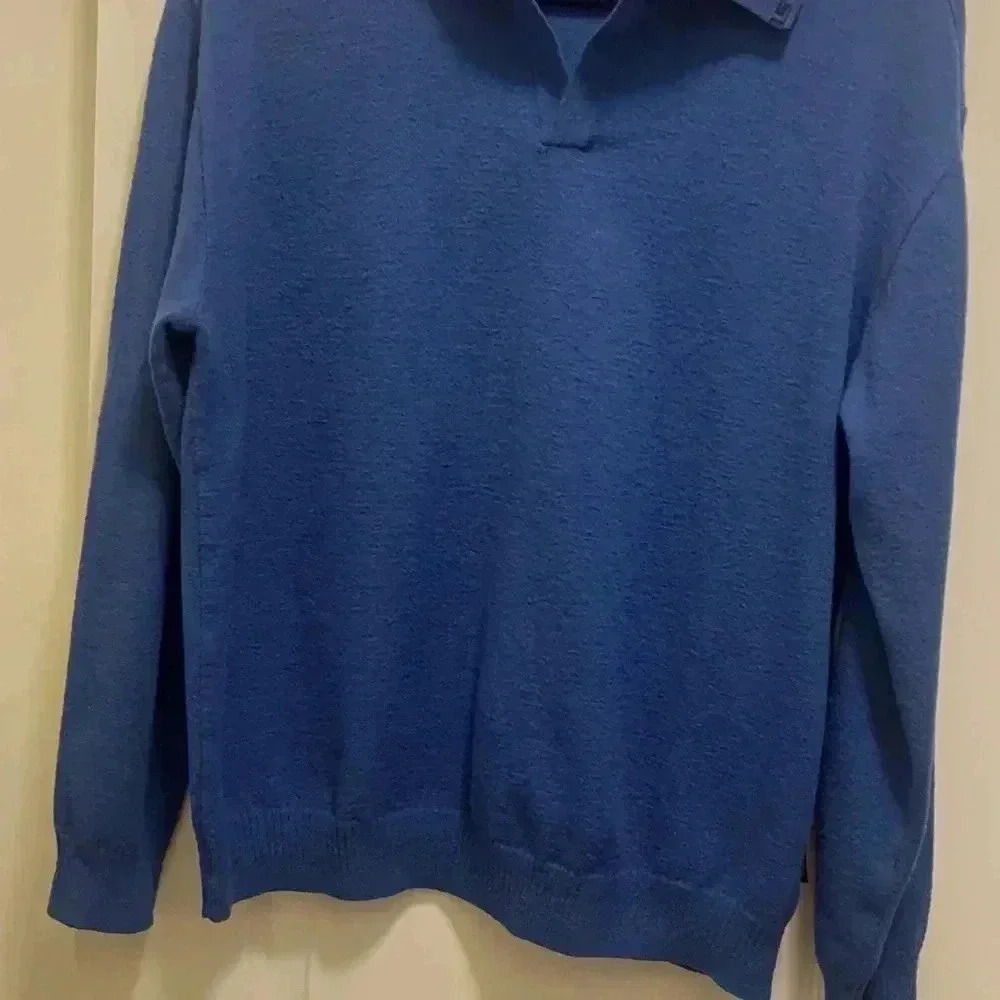 Authentic Versace Blue Tops. Condition Shoulder A… - image 8